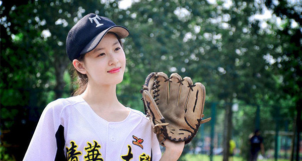 看了京東的企業宣傳片制作，你就不會叫章澤天奶茶妹妹了
